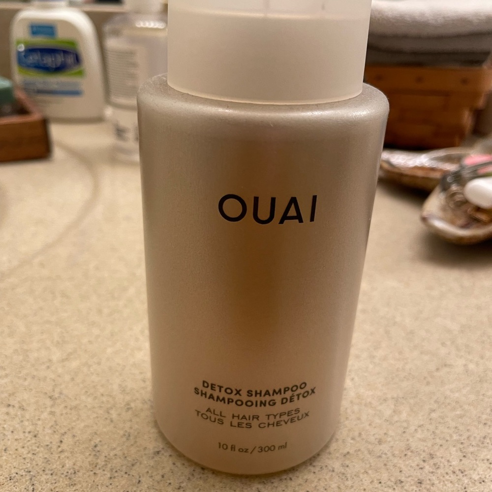 Ouai Detox Shampoo 10 oz Brand New